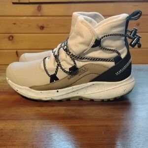 Merrell 9.5 Women's Boots